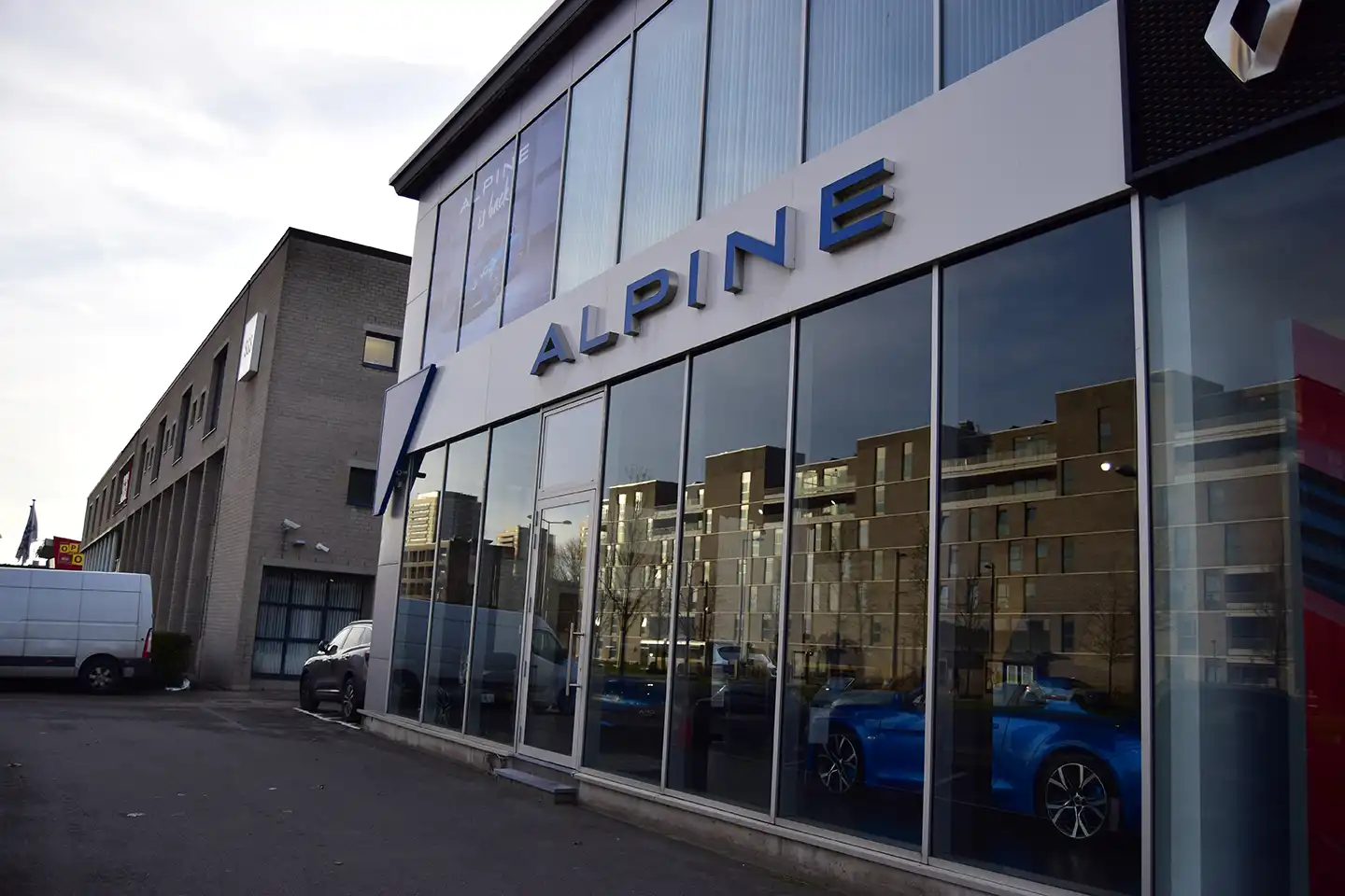 Alpine Center Antwerpen showroom 4